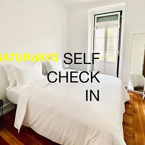 Saturdays Hostal Lisboa